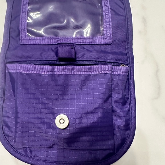 PURPLE ADJUSTABLE BAGGALLINI - NYLON CROSSBODY BAG - Picture 8 of 9